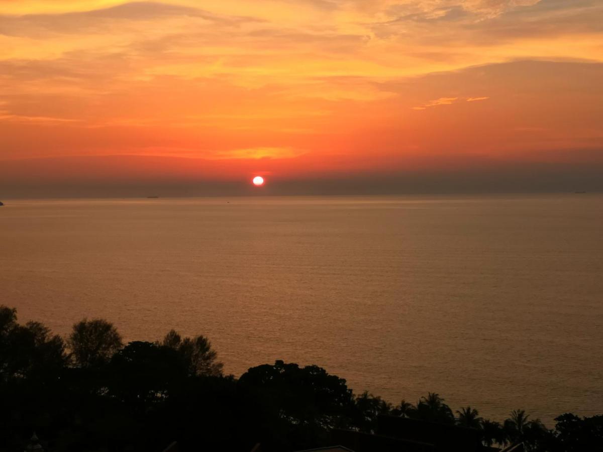 Aloka Seaview Apartment バツーフェリンギビーチ エクステリア 写真
