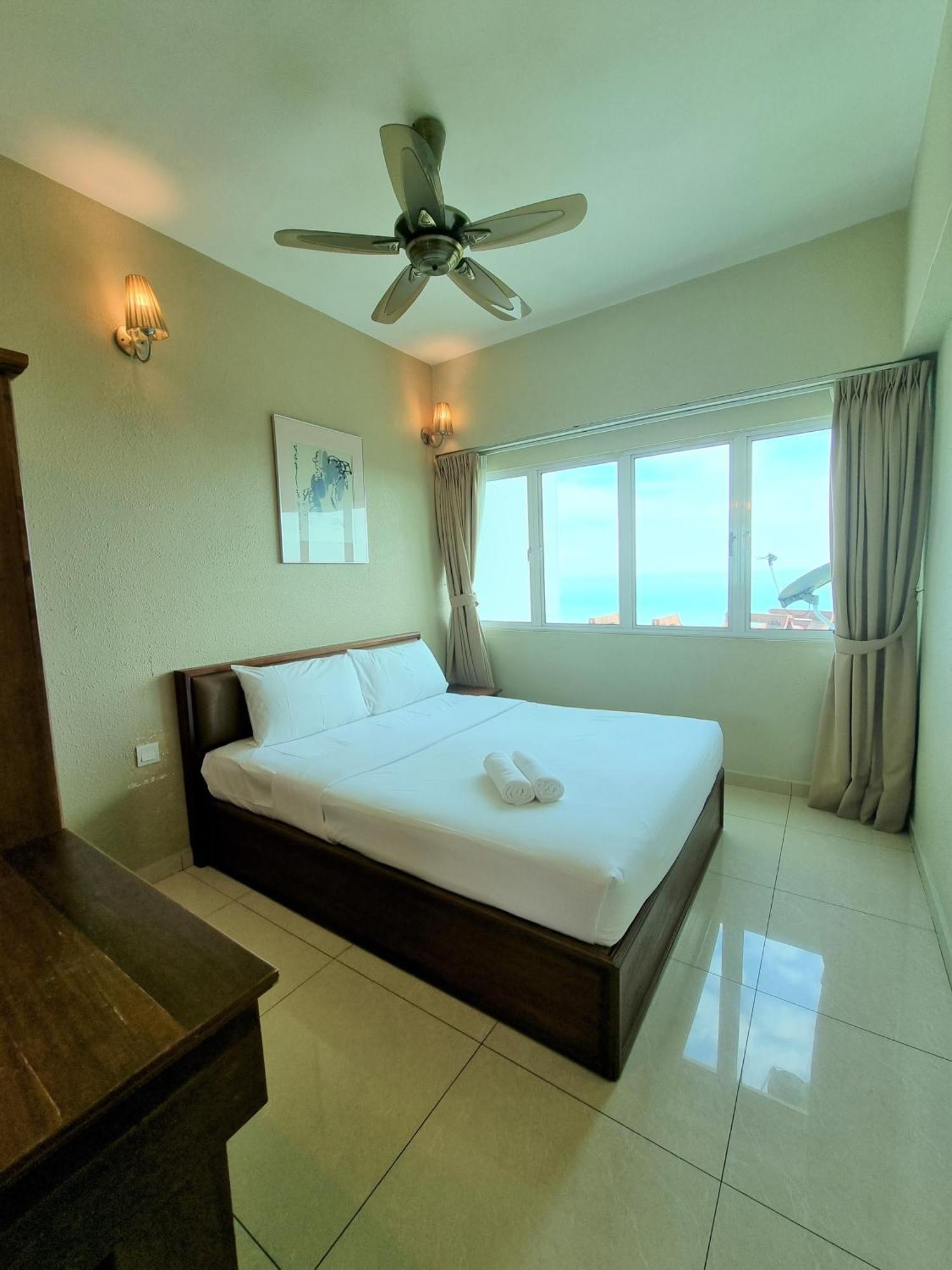 Aloka Seaview Apartment バツーフェリンギビーチ エクステリア 写真