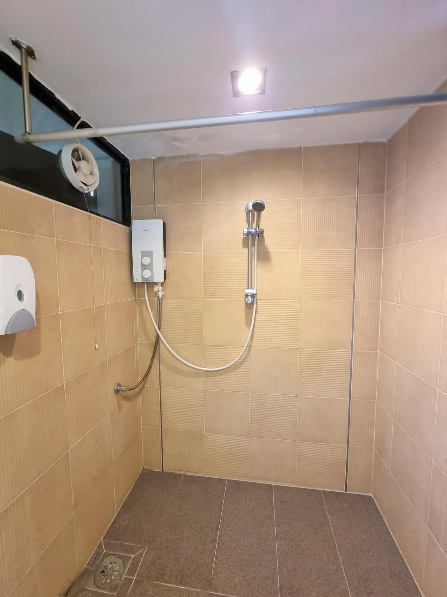 Aloka Seaview Apartment バツーフェリンギビーチ エクステリア 写真