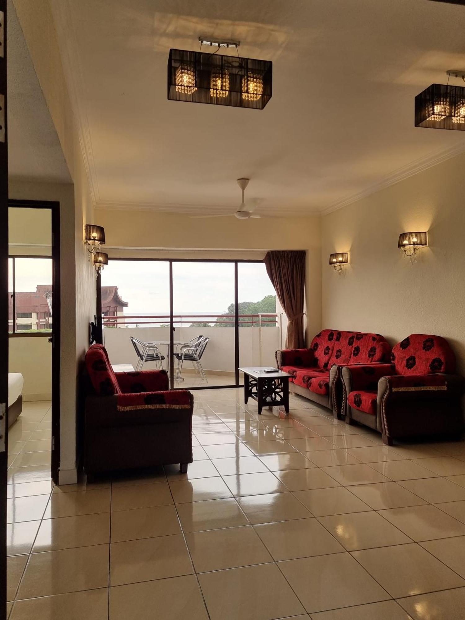 Aloka Seaview Apartment バツーフェリンギビーチ エクステリア 写真